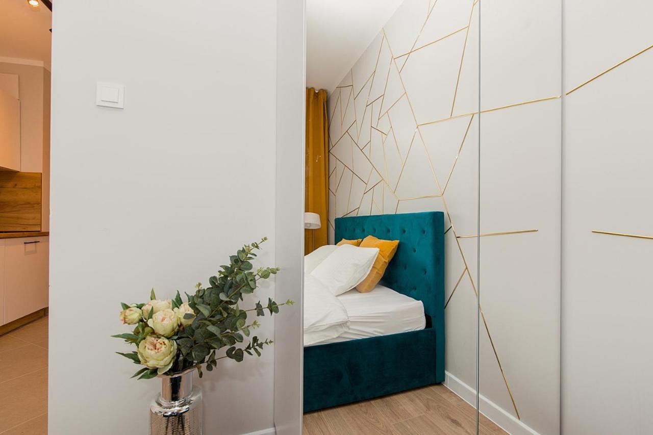 Warsaw To Be - Golden Apartment Екстер'єр фото